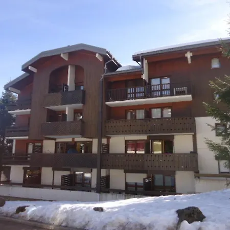 A Pour 4 Pers. Proche Pistes Et Commerces - Fr-1-815-105