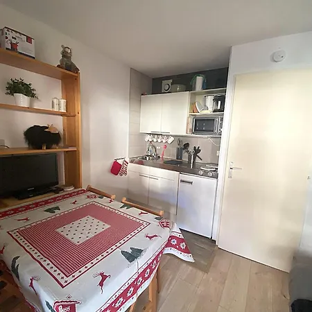 Apartamento A Pour 4 Pers. Proche Pistes Et Commerces - Fr-1-815-105