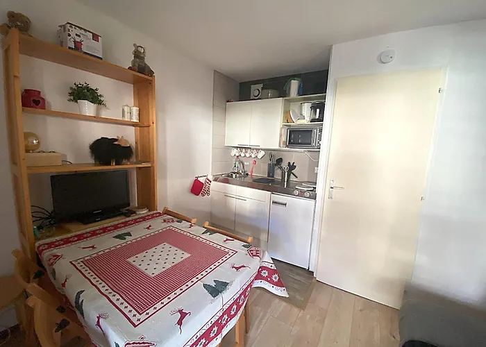 شقة A Pour 4 Pers. Proche Pistes Et Commerces - Fr-1-815-105